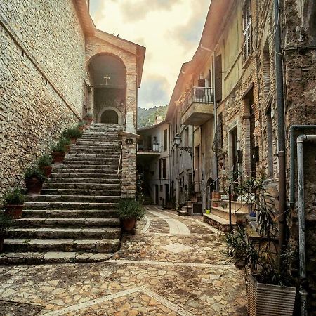 Villa La Residenza Dei Papi Papigno Exterior foto