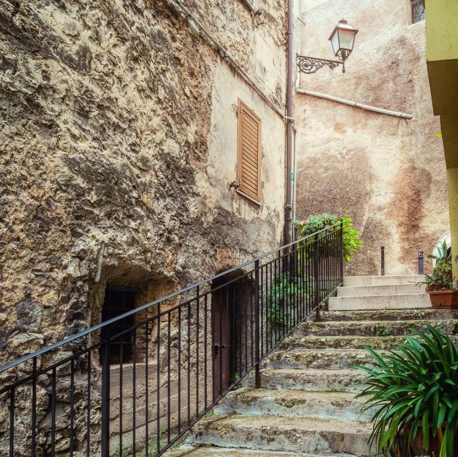 Villa La Residenza Dei Papi Papigno Exterior foto